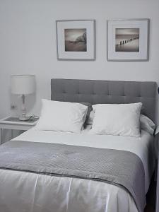 Gallery image of Piso en Muxía con magníficas vistas al mar in Muxia +16 photos