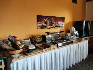 Austria Traveller Hotel Lenzing的咖啡和沏茶工具