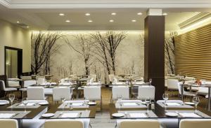 Restaurant o un lloc per menjar a Ilunion Suites Madrid