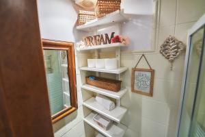 Kúpeľňa v ubytovaní Buddhalounge Apartments + 37 fotografií