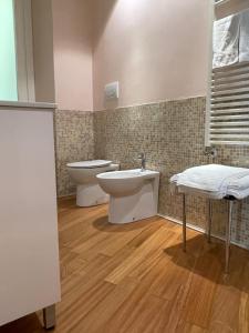 A bathroom at VIA DANTE APARTMENT