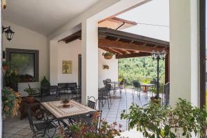 Fotografie z fotogalerie ubytování Agriturismo La Valle degli Ulivi v destinaci Trecchina