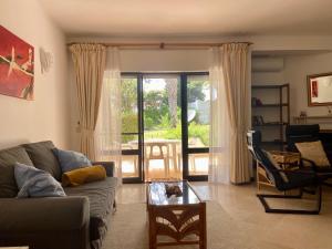 Χώρος καθιστικού στο Beautiful Villa with terrace & garden