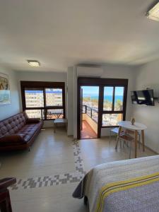 Posteľ alebo postele v izbe v ubytovaní Benalmadena ALOHA PLAYA SEA VIEW LOFT