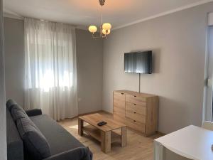 Televízia a/alebo spoločenská miestnosť v ubytovaní M Plus Residence