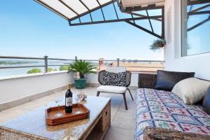 Rõdu või terrass majutusasutuses Villa Tower Gardos