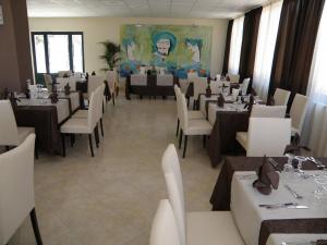 Restaurace v ubytování Hotel La Playa Blanca