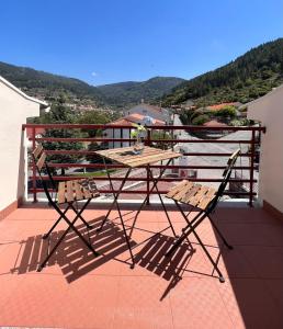 Uma vista geral da montanha ou uma vista da montanha a partir do hotel
