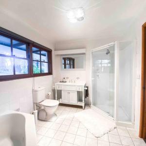 Bany a The Pine Tree Cottage - Charming cottage close to Canberra