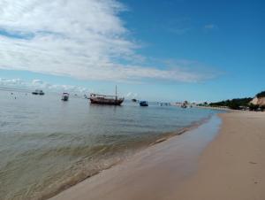 Pantai di atau dekat dengan rumah percutian