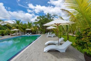 Piscine de l'établissement Coco Garden Resort ou située à proximité