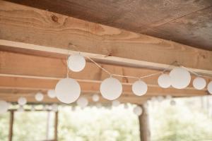 Imagine din galeria proprietății A cozy treehouse for two în Orissaare