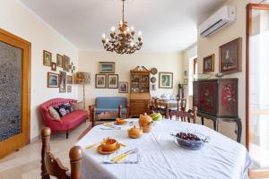 Jídlo v apartmánu nebo okolí + 17 fotografií