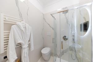 Vannituba majutusasutuses Suite Apartment Capri con Jacuzzi in Piazzetta