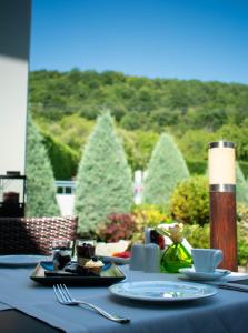 Ein allgemeiner Bergblick oder ein Berglick von des Hotels aus