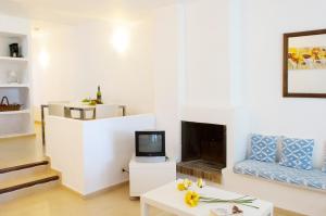 A television and/or entertainment centre at Apartamento Ferrera Park 617