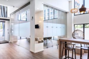Kuchyň nebo kuchyňský kout v ubytování B&B HOTEL Barcelona Mataro + 25 fotografií
