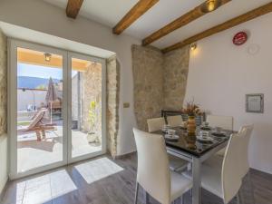 Fotografie z fotogalerie ubytování Villa Odiseja v destinaci Tribalj