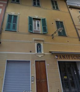 The building in which Az apartmant is located