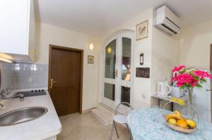Fotografie z fotogalerie ubytování Apartment Marin v destinaci Seget Vranjica