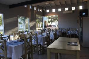 Restaurace v ubytování Hotel Barrancas San Pedro