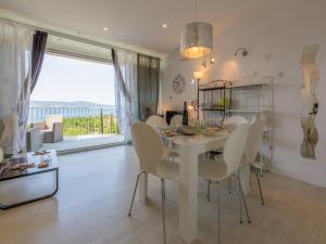 Fotografie z fotogalerie ubytování Apartments LAVARIN v destinaci Novi Vinodolski + 37 fotografií
