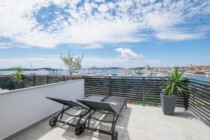 Балкон или терраса в Apartments and Rooms Mare