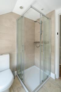 Koupelna v ubytování Laurel Cottage - Aldeburgh Coastal Cottages + 35 fotografií