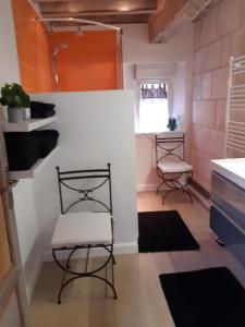 Fotografie z fotogalerie ubytování Agréables chambres d'hôtes dans maison XVIIIe v destinaci Vineuil
