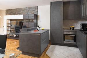 Kuchyň nebo kuchyňský kout v ubytování Luxury apartments CasaBlanca/Vivaldi