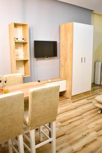 TV a/nebo společenská místnost v ubytování DelMar Apartments