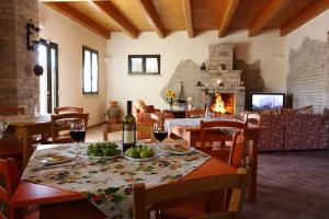 Khu vực ghế ngồi tại Il Casale Dei Ciliegi