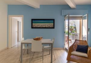 Fotografia z galérie ubytovania Appartamento sul mare v destinácii Marina di Ragusa