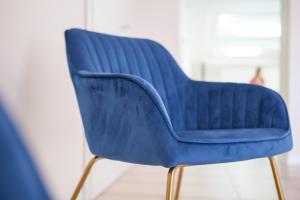 A seating area at BluRiva Hotel