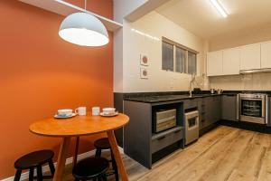 Dapur atau dapur kecil di Vista Parcial do MAR | 150m do Shopping #CA40