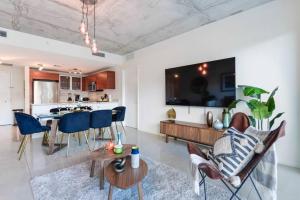 Gallery image of Lovely Condo At Midtown Miami with pool in Miami