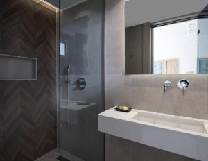 Un baño de Hanioti Central Hotel