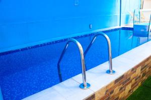 A piscina em ou perto de J Gibson Hotel