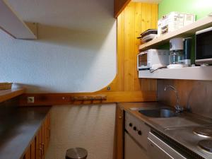 Η κουζίνα ή μικρή κουζίνα στο Studio Les Arcs 1800, 1 pièce, 5 personnes - FR-1-411-217