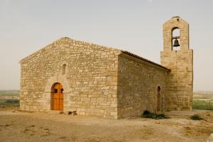 The building in which a vendégházakat is located