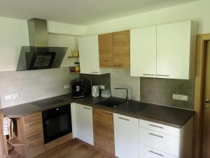 Dapur atau dapur kecil di Apartment Hörmann