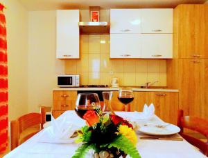 Kuchnia lub aneks kuchenny w obiekcie Apartments Graciela