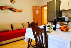 Kuchnia lub aneks kuchenny w obiekcie Apartments Graciela