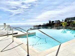 Basen w obiekcie Stupa Hills IV F33G - Superb Sea View Apartment lub w pobliżu