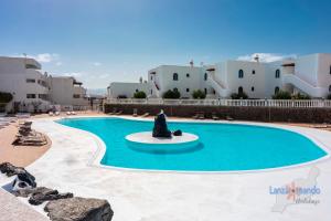 Bazén v ubytování Vivienda Vacacional Sea Garden nebo v jeho okolí