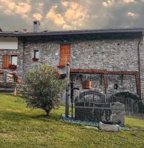 Alle Macine - Lake Como Heritage Home in Molino Maufet Watermill - Lake View Balcony外面的花园