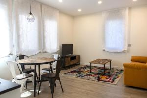 Część wypoczynkowa w obiekcie Apartamentos La Quinta