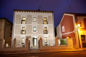 Budynek, w którym mieści się apartament