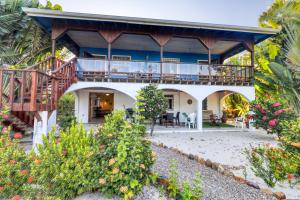 Gallery image of Seaview at Casa Edie in Placencia