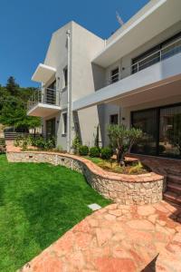 Vonkajšia záhrada v ubytovaní MARIVAL Luxury Living - Adults Only